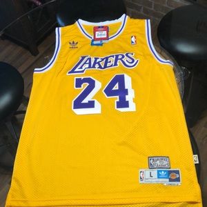 Men’s large Kobe Bryant authentic Jersey